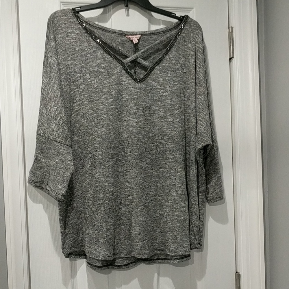 Host pick! 📣 Juicy Couture XL sweater